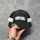 BONÉ FIVE PANEL TRIPSIDE “TAG” - PRETO/CREME