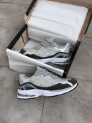 Asics Gel NYC - Preto/Creme