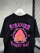 CAMISETA STRANGER “EVERY DAY” - PRETA